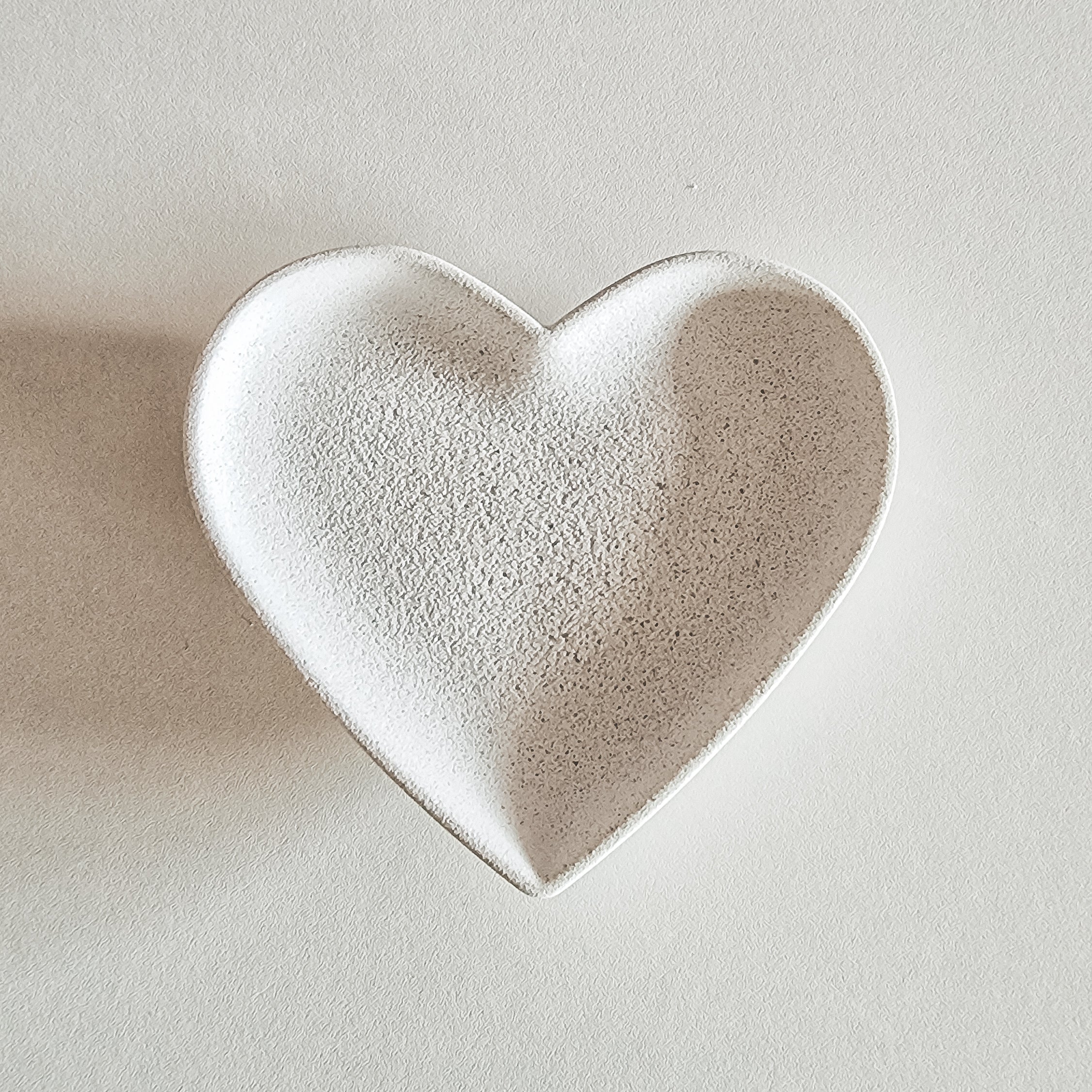 Decorative heart tray
