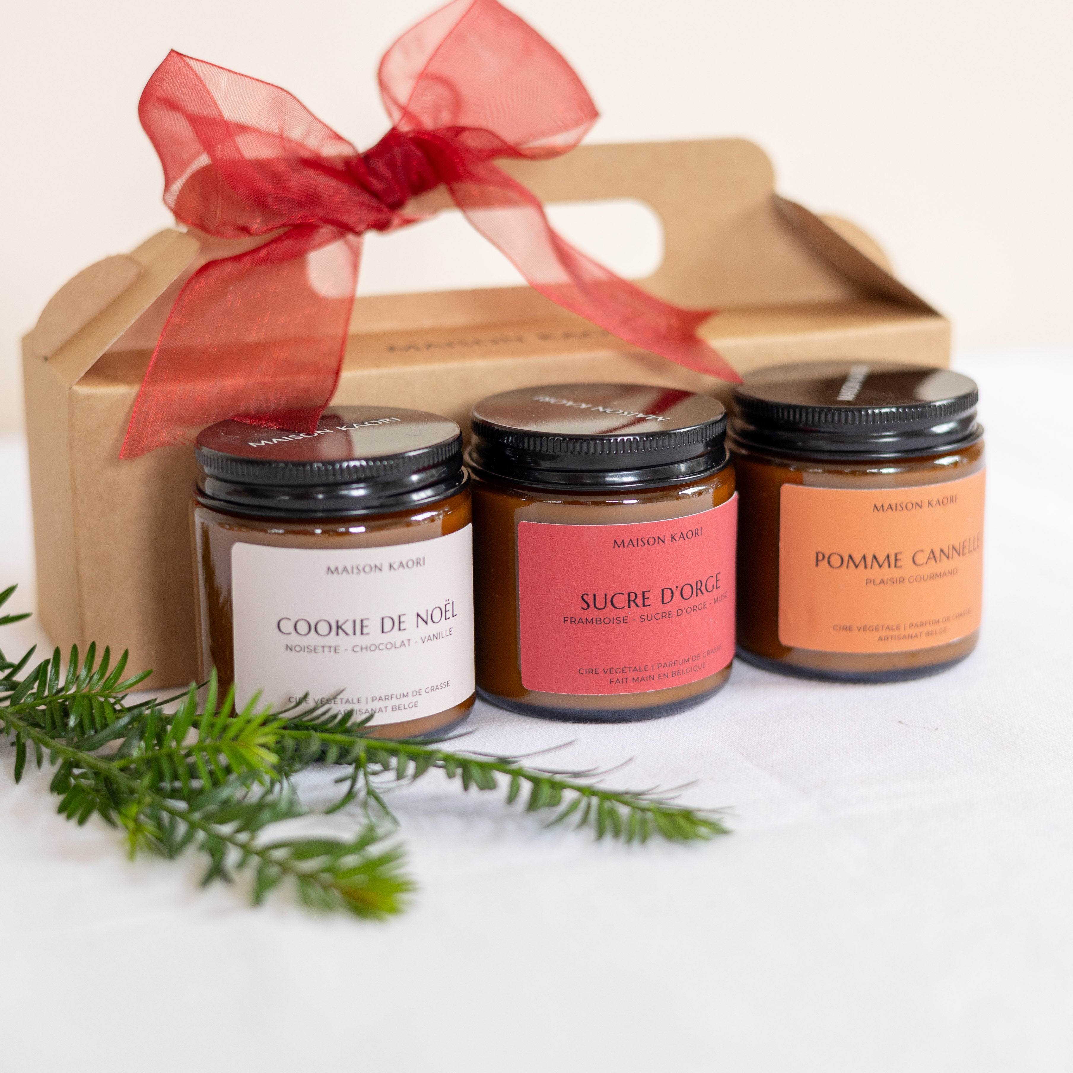 Doos met kerstkaarsen – Parfums in beperkte oplage (3x120 ml) – Amberpotje